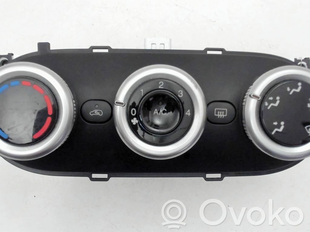 Fiat 500L Panel klimatyzacji 