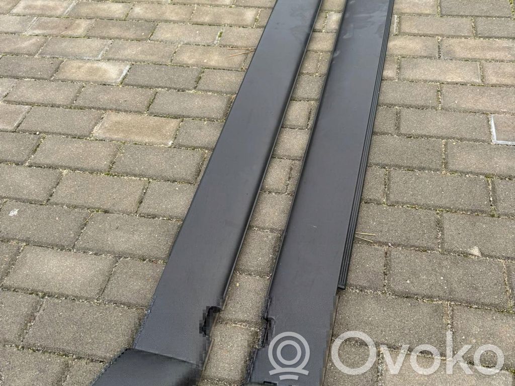 Sill   68185192AG,68185192AG