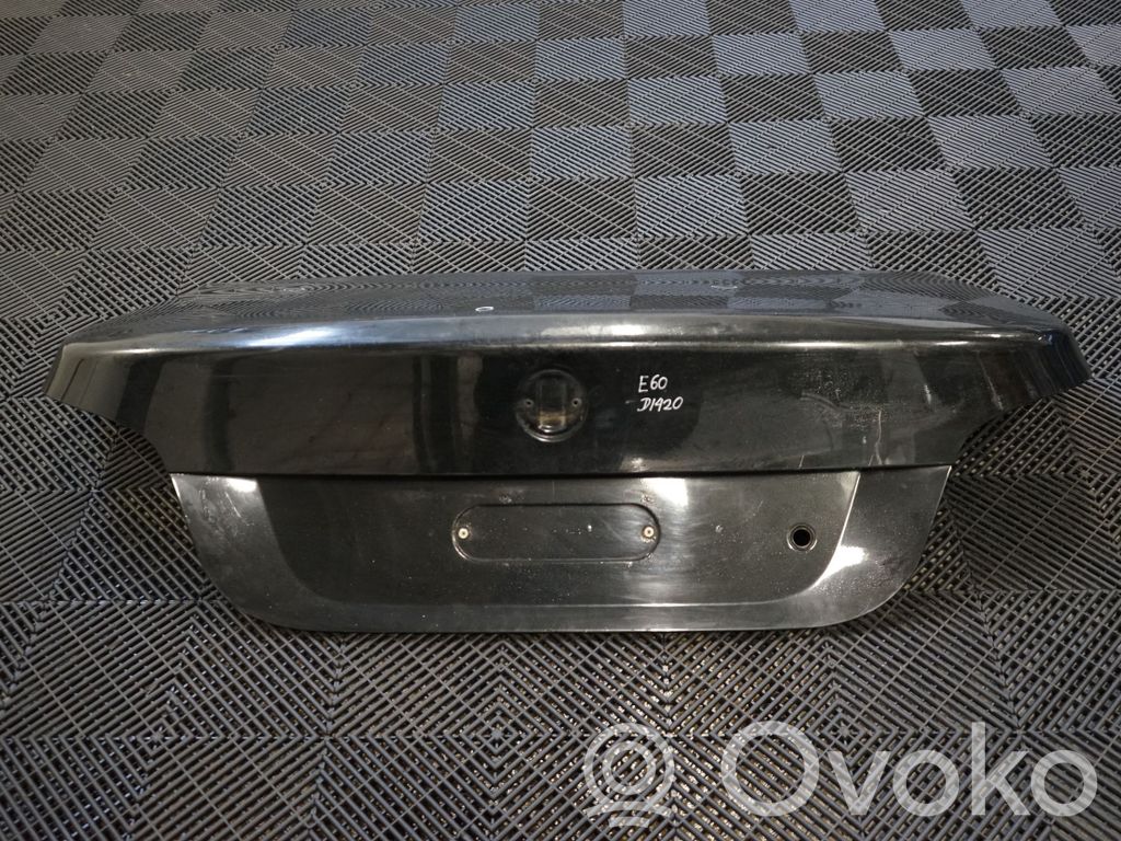 BMW 5 E60 E61 Galinis dangtis (bagažinės) 