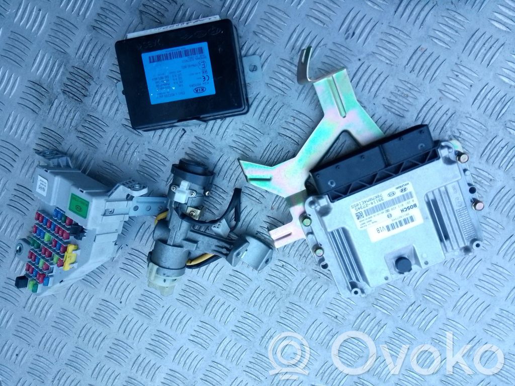 KIA Sportage Engine ECU kit and lock set 