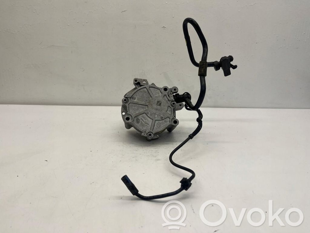 Audi A3 S3 8V Vacuum pump 