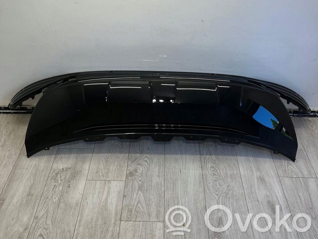 Audi Q8 Apakšējā bampera daļa 