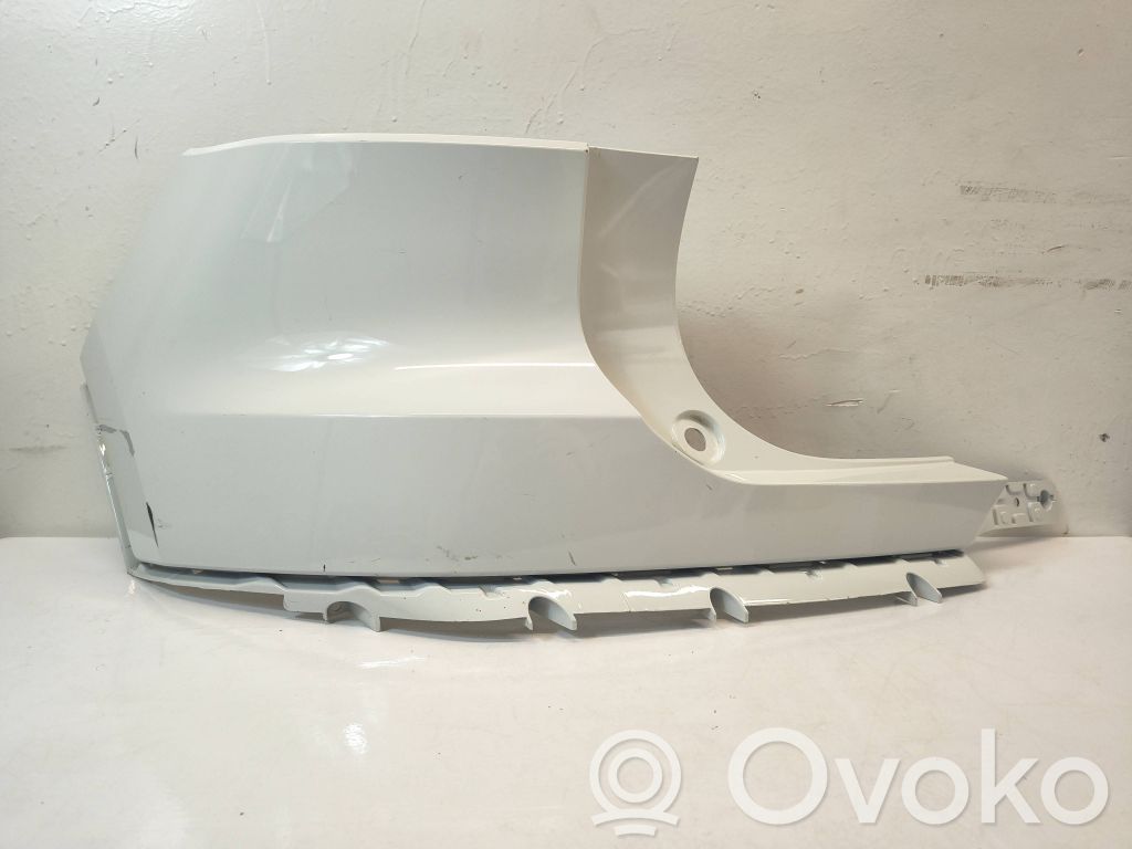 Volvo XC40 Moldura de la esquina del parachoques trasero 
