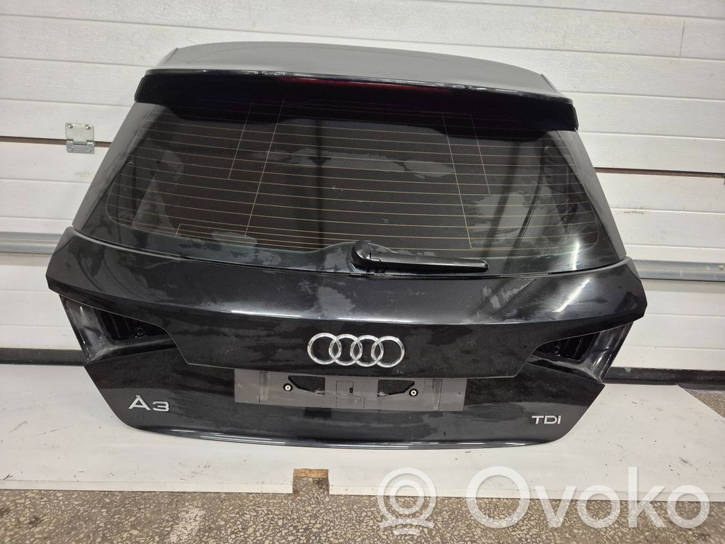 Tailgate/trunk/boot lid