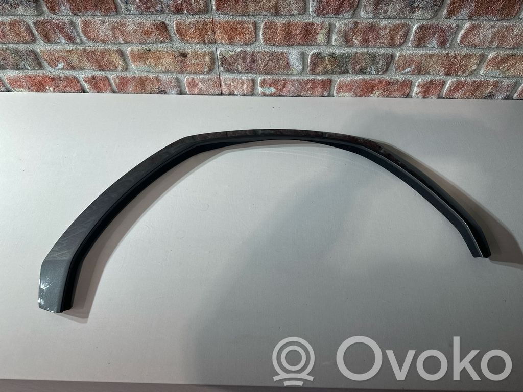 Lamborghini Urus Front arch trim 