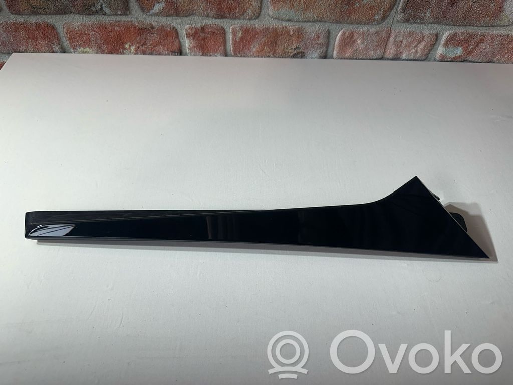 Audi Q8 Tailgate trim 