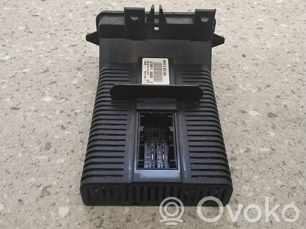 Light switch   6923485,0003322,037288074