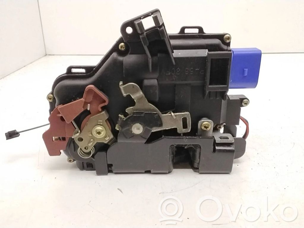 Volkswagen Golf V Zamek drzwi przednich 