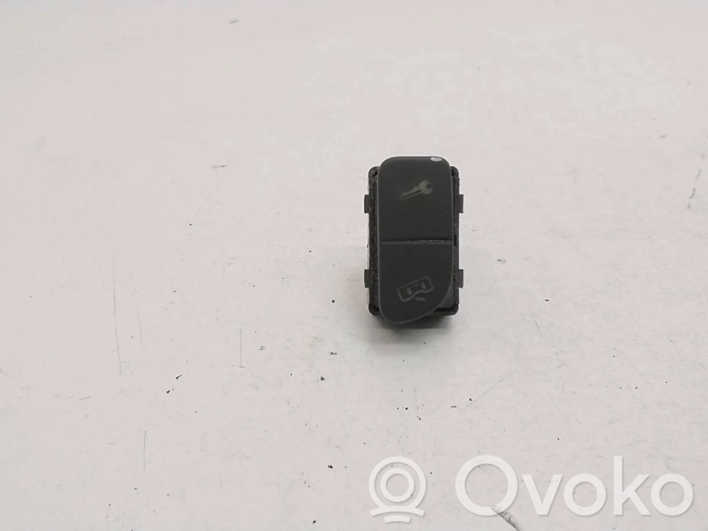 Volkswagen Fox Central locking switch button 