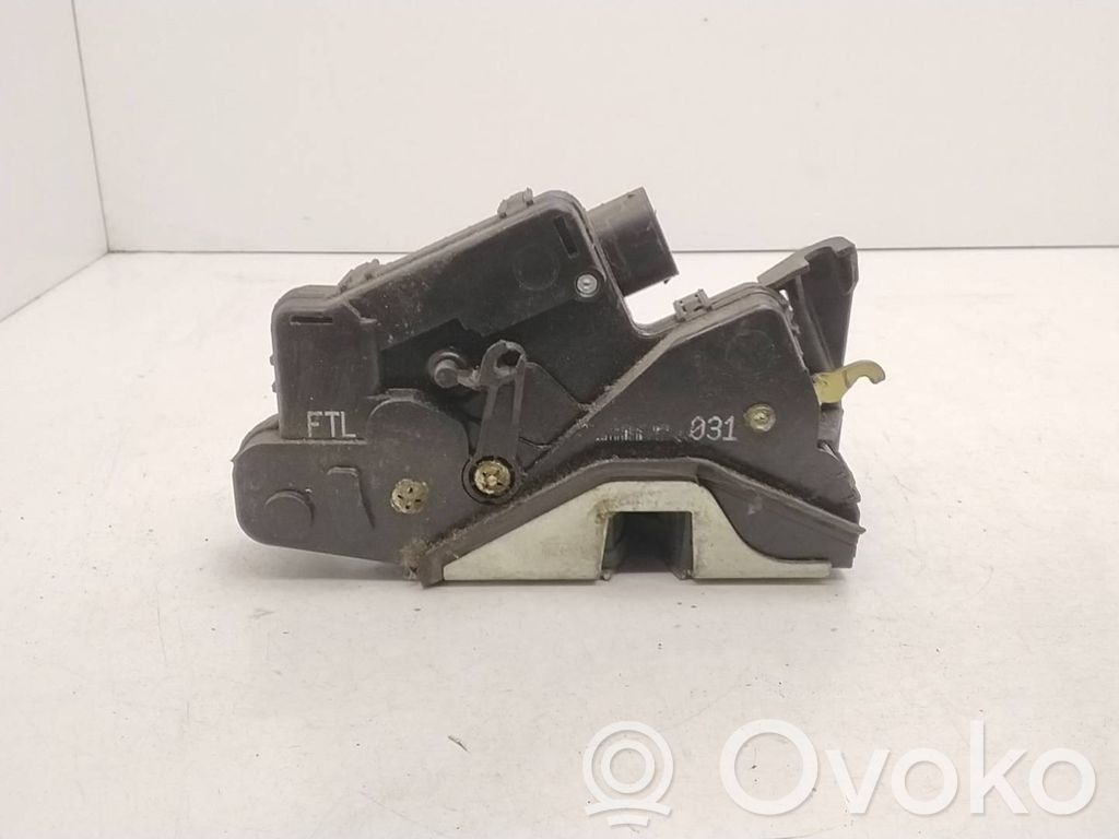 BMW 3 E46 Etuoven lukko 