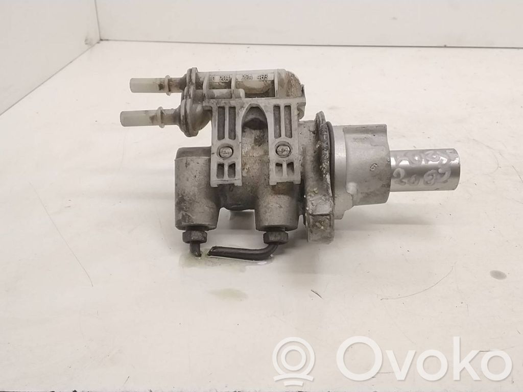 Opel Corsa D Pääjarrusylinteri 