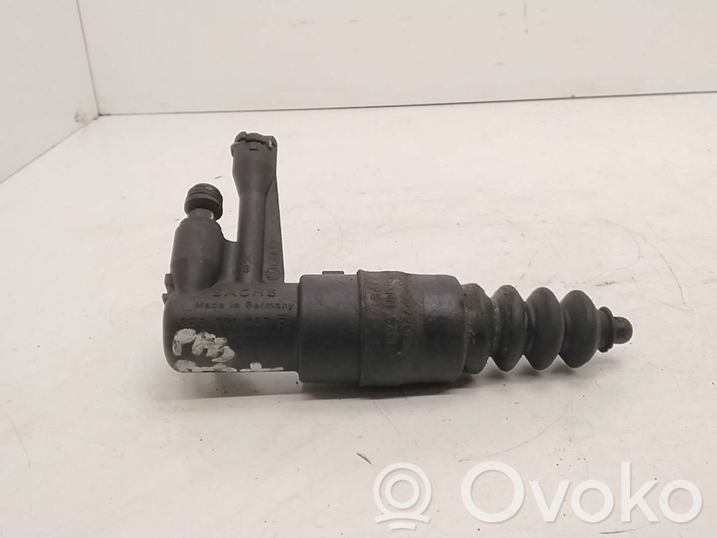Volkswagen PASSAT B5.5 Kytkimen apusylinteri 
