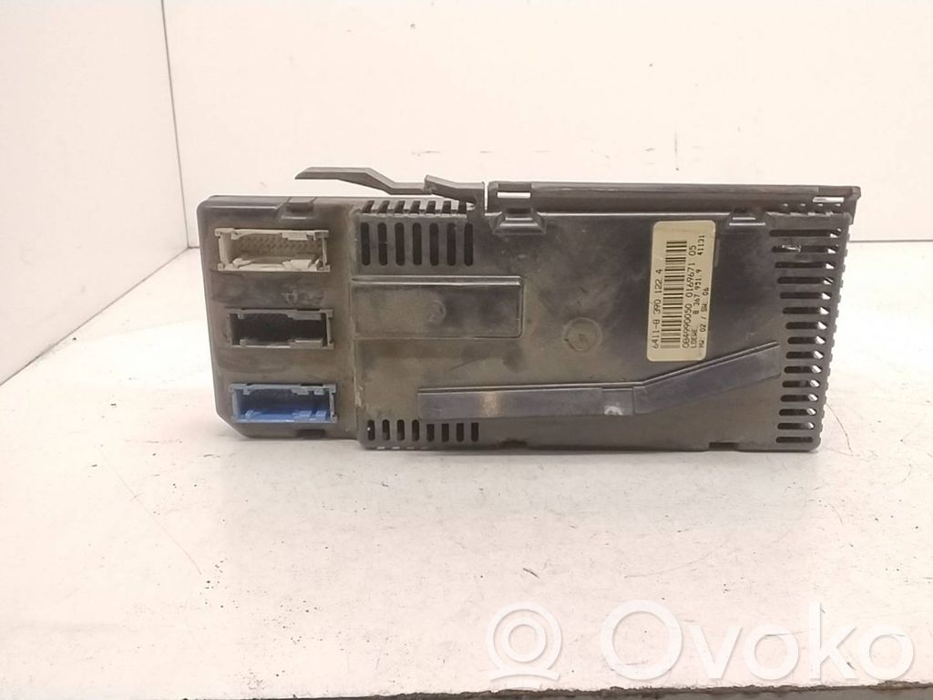 BMW 5 E34 Air conditioning/heating control unit 
