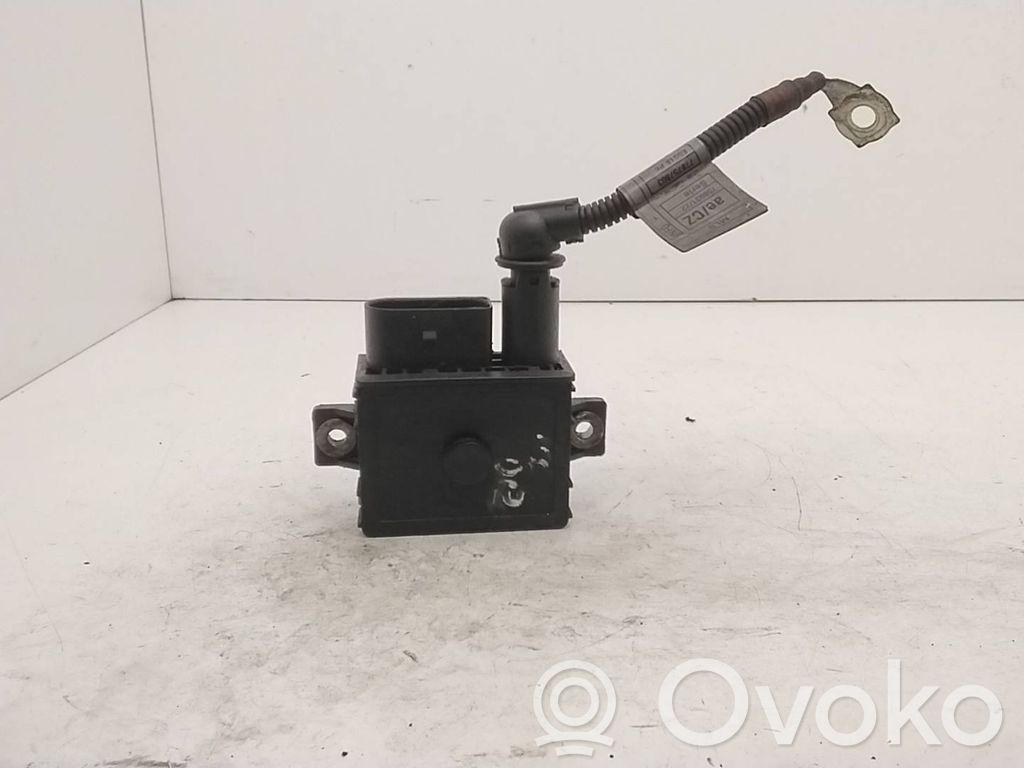 Glow plug pre-heat relay   780120002,0522120101