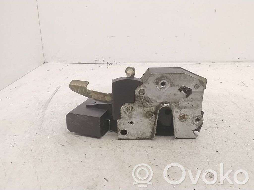 Etuoven lukko   8138924