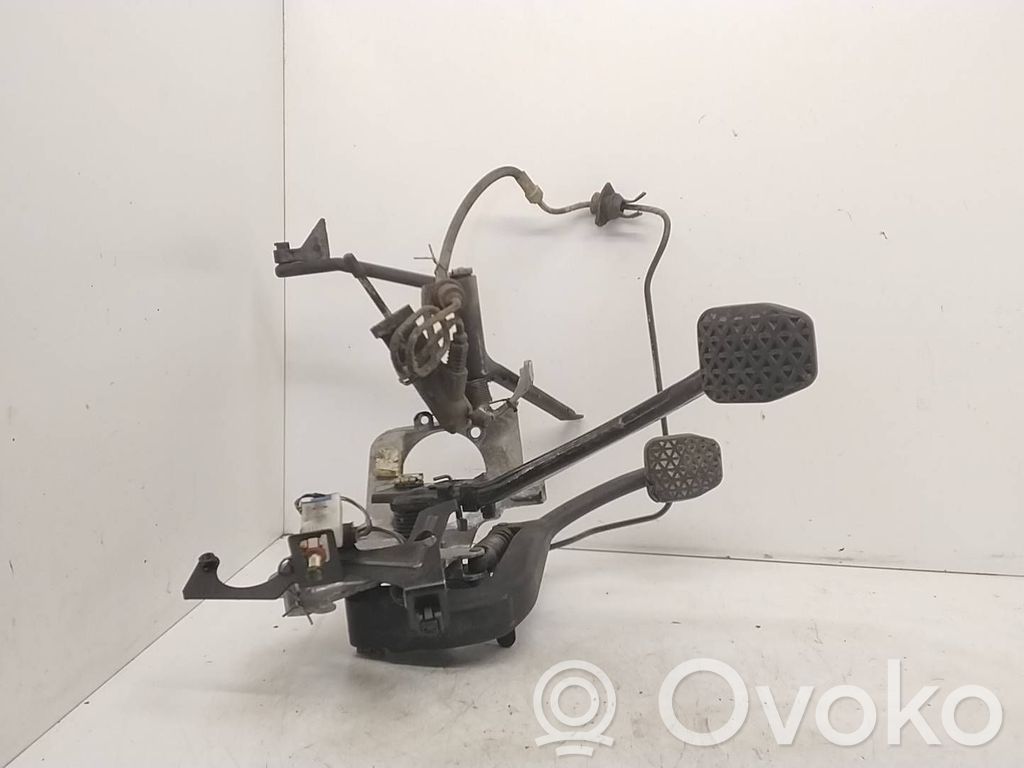Pedal assembly   42223703