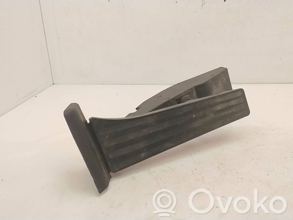 Accelerator throttle pedal   6753518,25916010,050901
