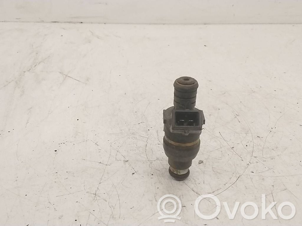 Fuel injector   1739242