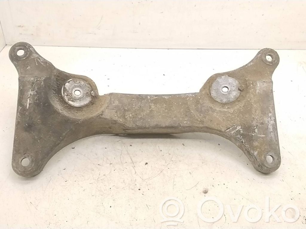 BMW 7 E38 Gearbox mounting bracket 