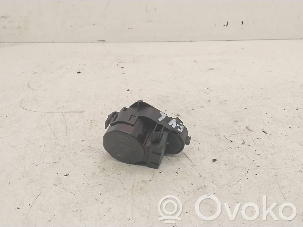 BMW 3 E46 Oro sklendės varikliukas 