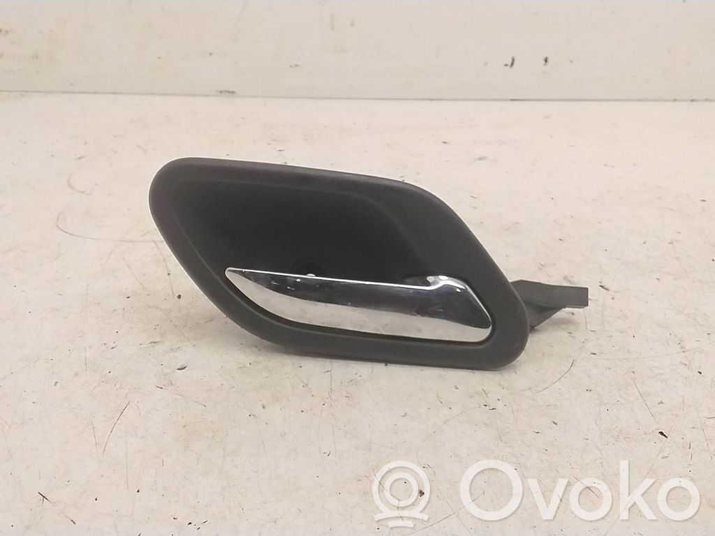 Front door interior handle   8226050