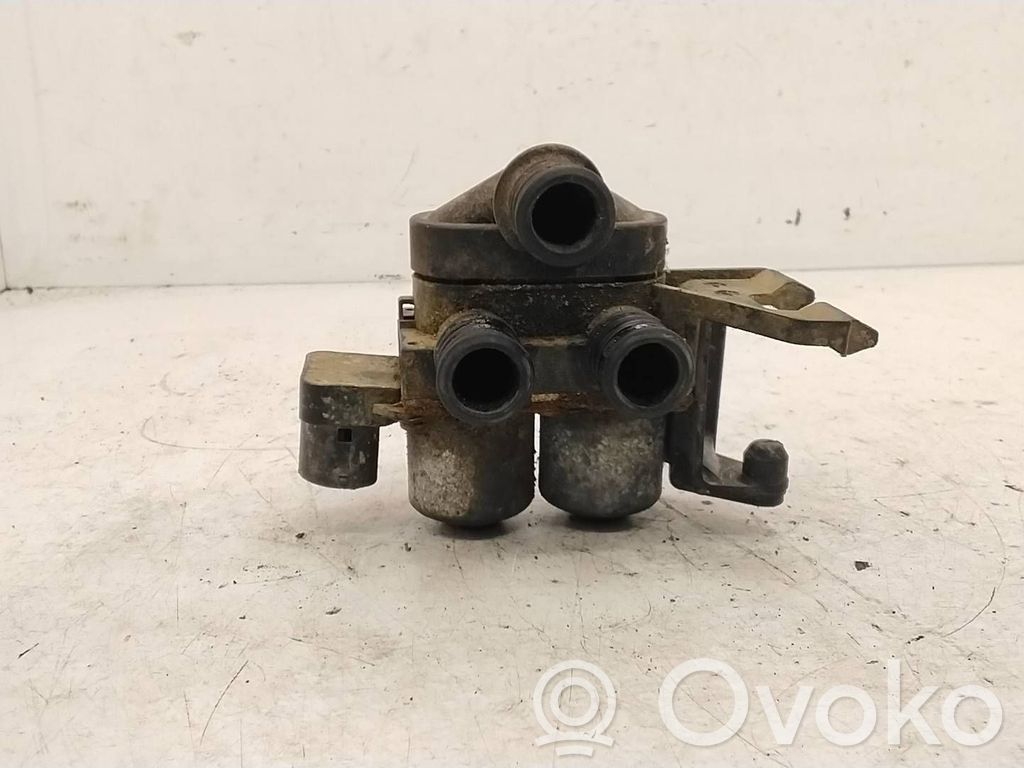 BMW 3 E36 Apsildes radiatora vārsts (-i) 