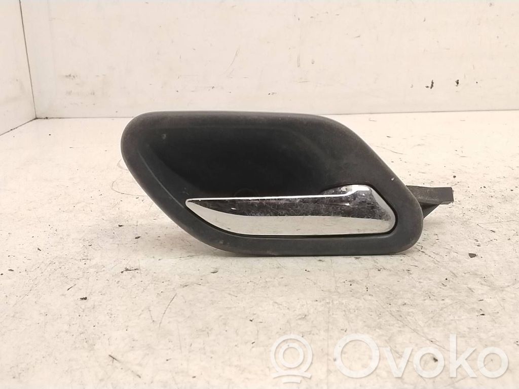 Manecilla interna puerta trasera   8125516