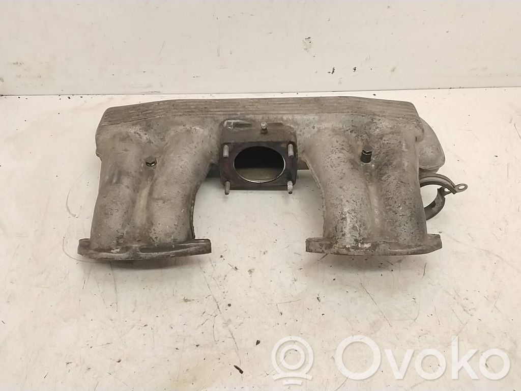 BMW 3 E30 Kolektorius įsiurbimo 