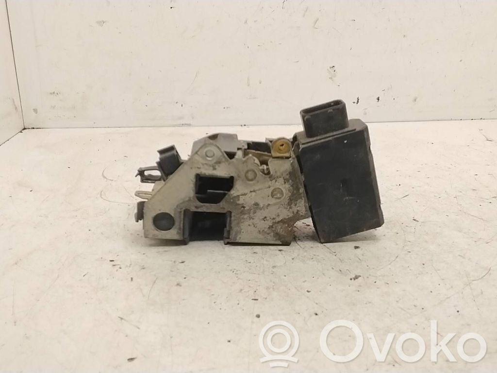 Front door lock   8122204