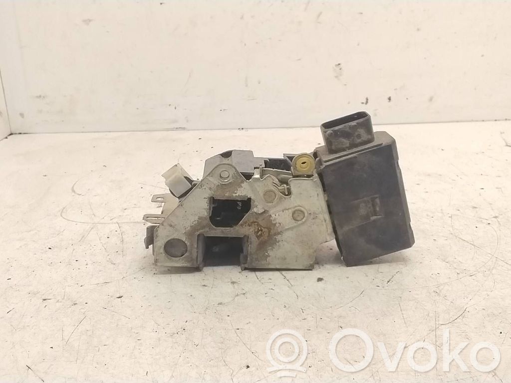 BMW 3 E36 Front door lock 