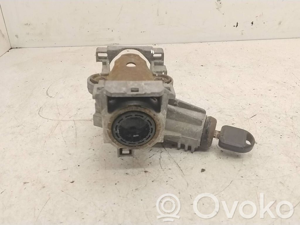 BMW 3 E36 Užvedimo spynelė 
