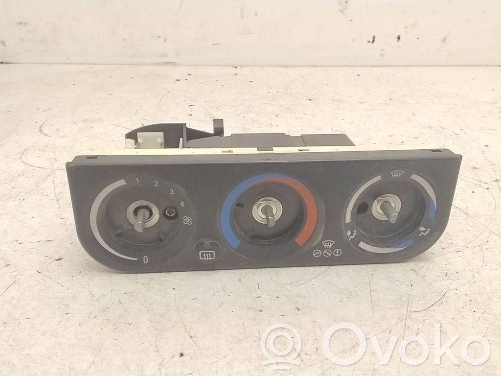 BMW 3 E36 Centralina del climatizzatore 
