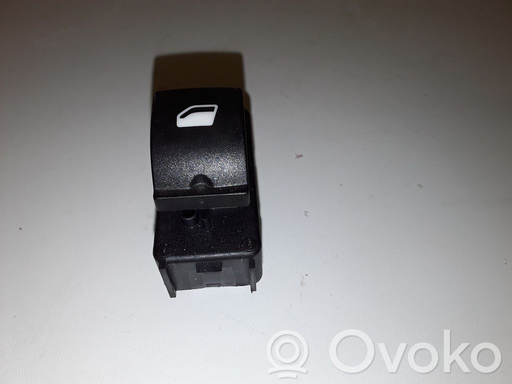 Electric window control switch   96657927XT