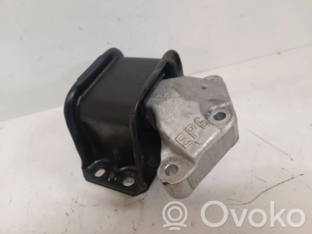 Citroen C4 II Engine mount bracket 