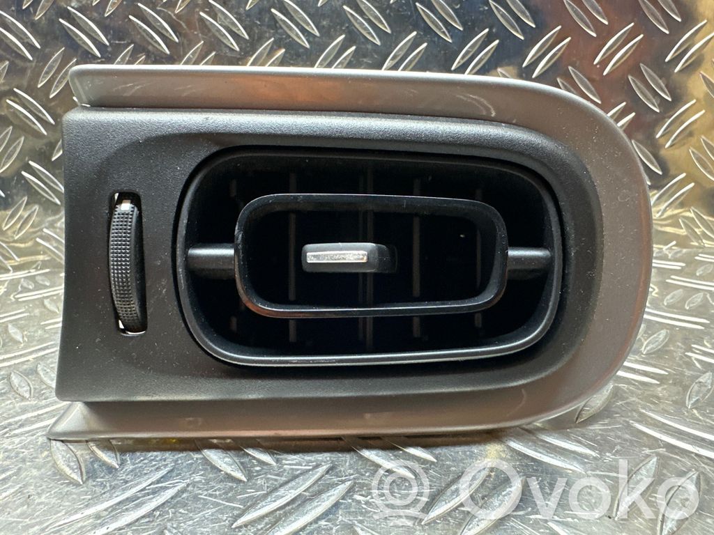 Citroen C3 Boczna kratka nawiewu deski rozdzielczej 
