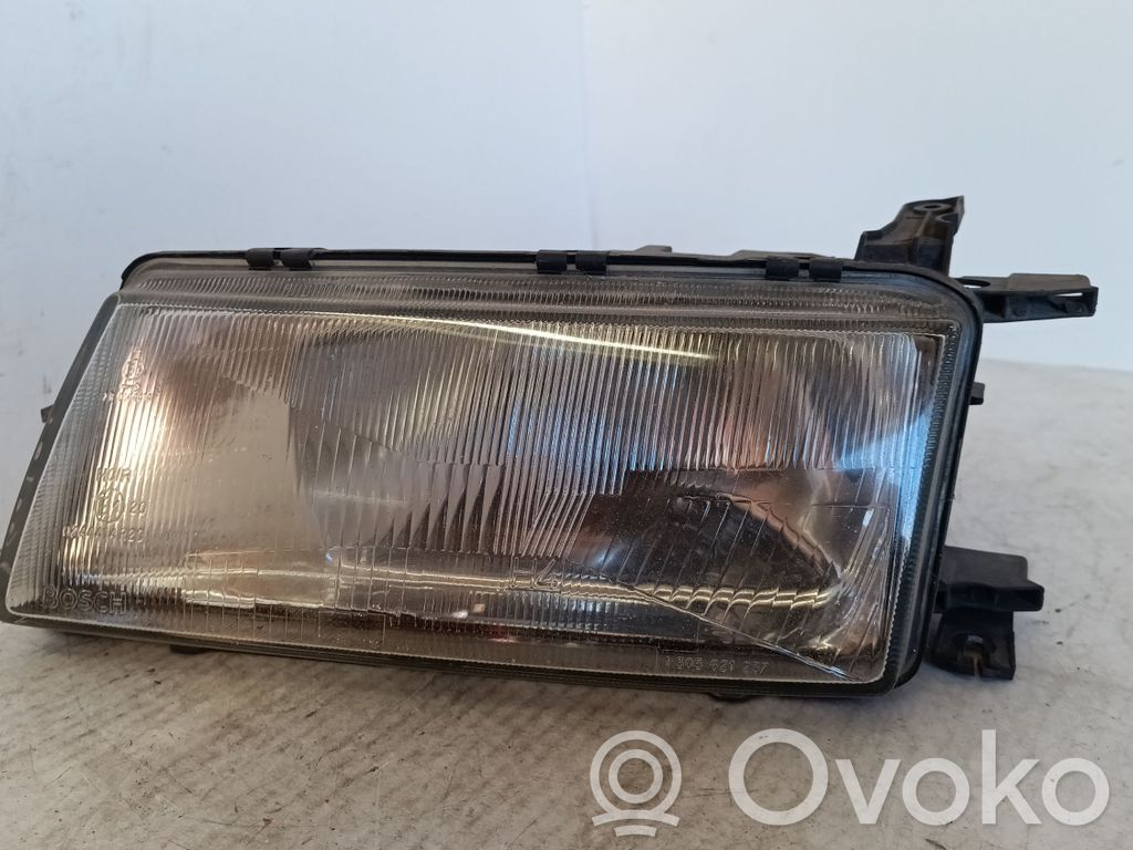 Opel Vectra A Lampa przednia 