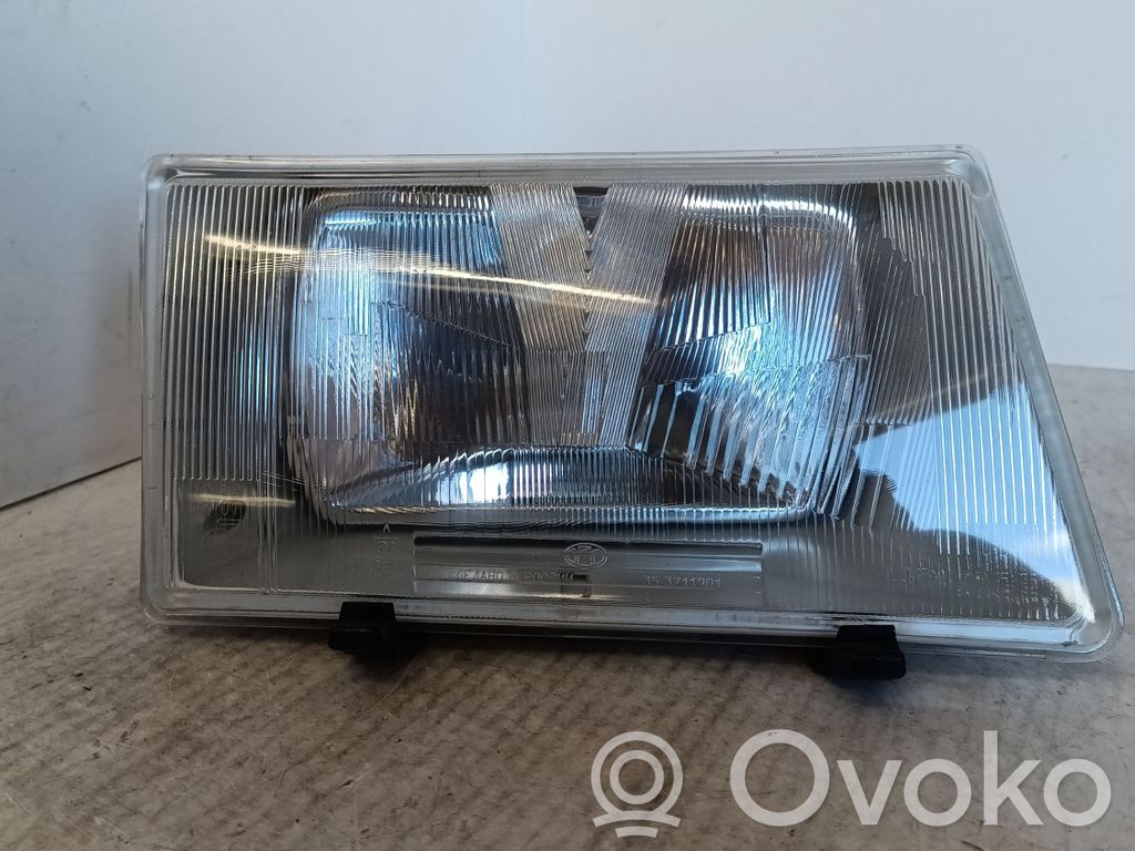 Lada Samara Phare frontale 