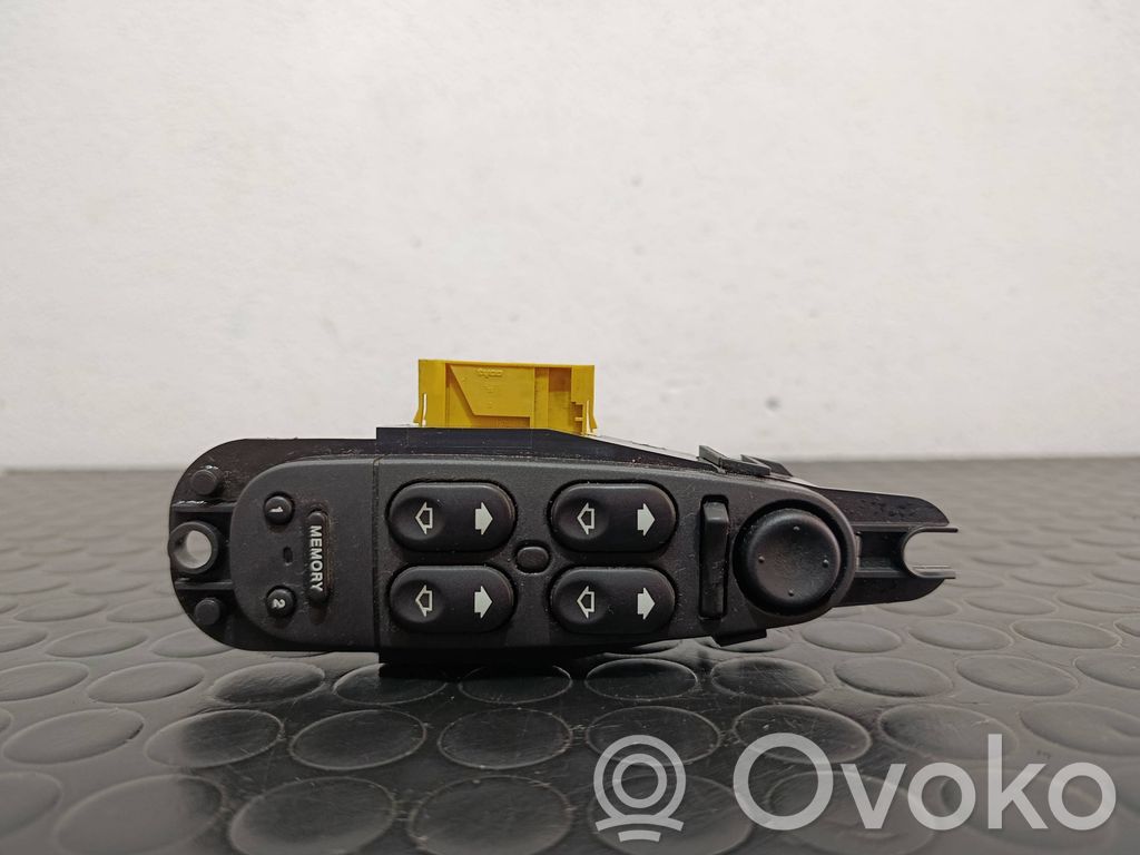 Electric window control switch   2R8314540AC,05032002