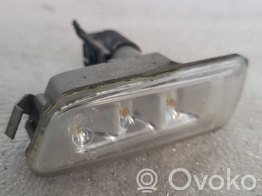 Audi A8 S8 D3 4E Seitenblinker 