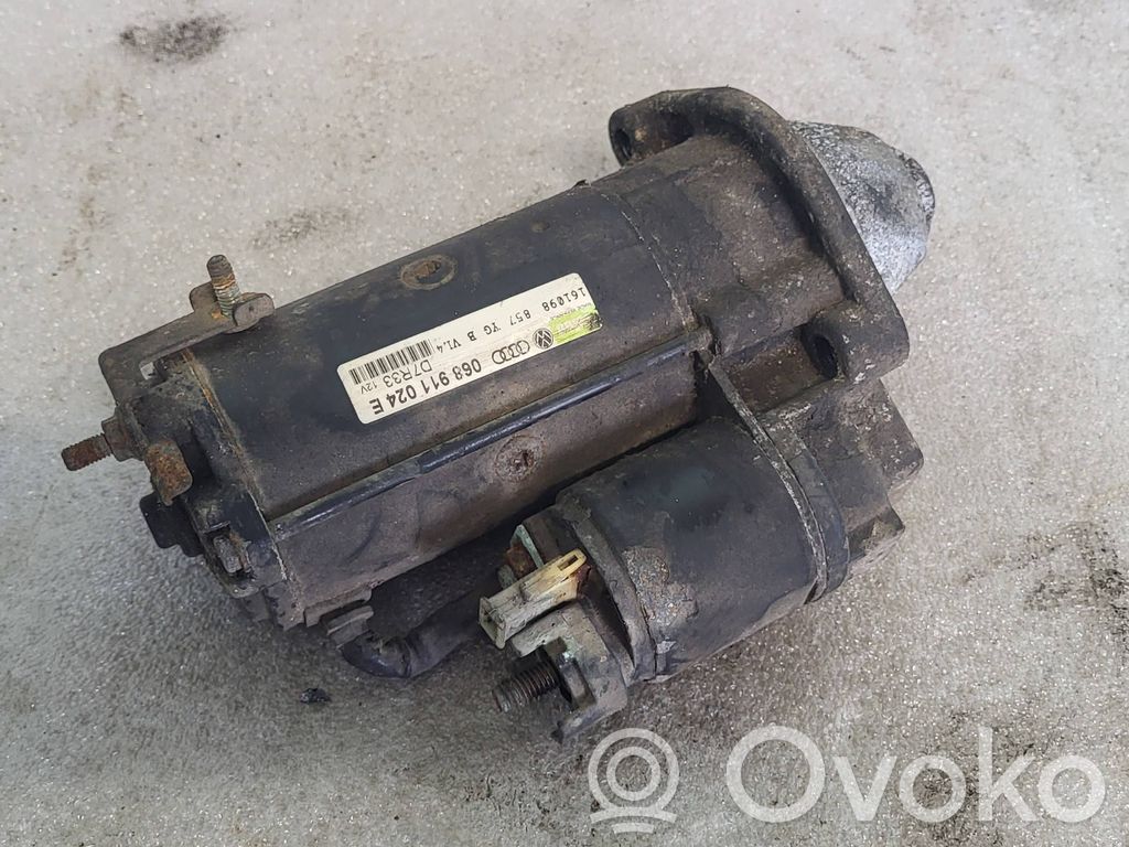 Audi A6 S6 C5 4B Starter motor 