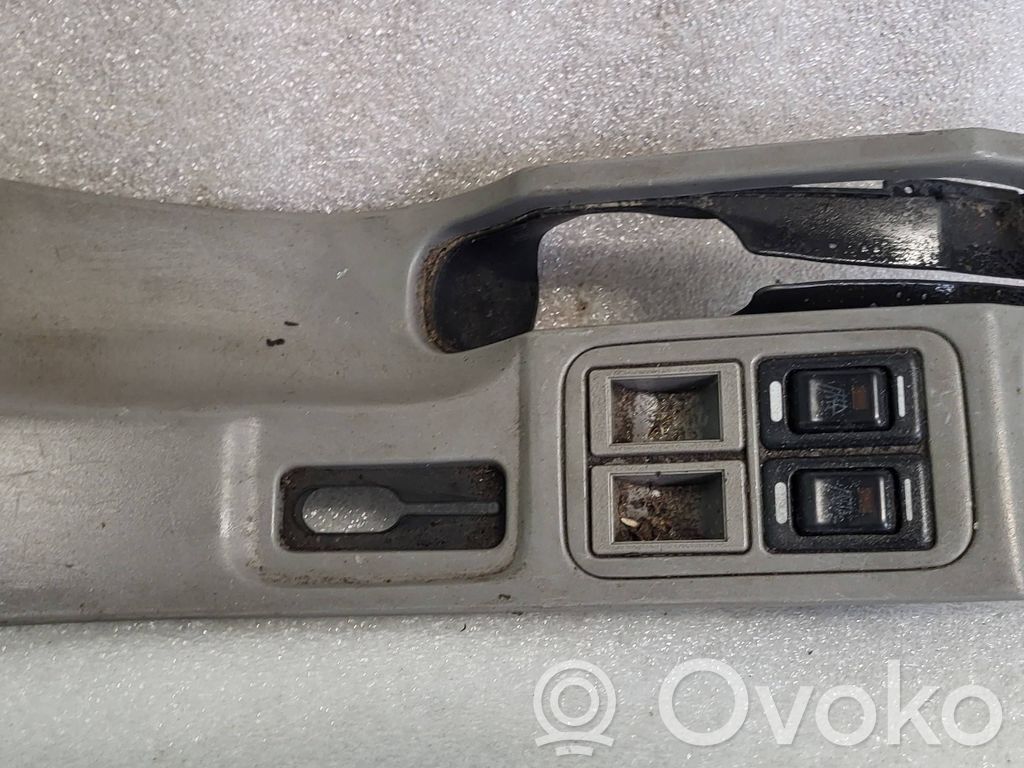 Subaru Forester SF Otros repuestos del interior 