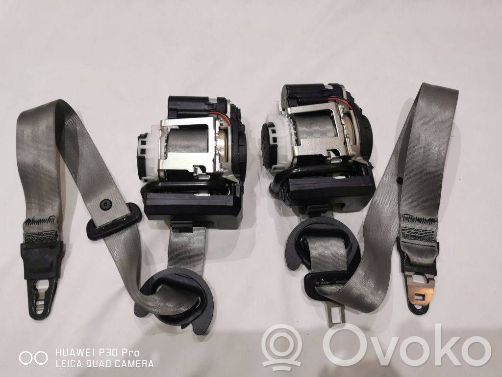Audi A8 S8 D5 Cinturón delantero 