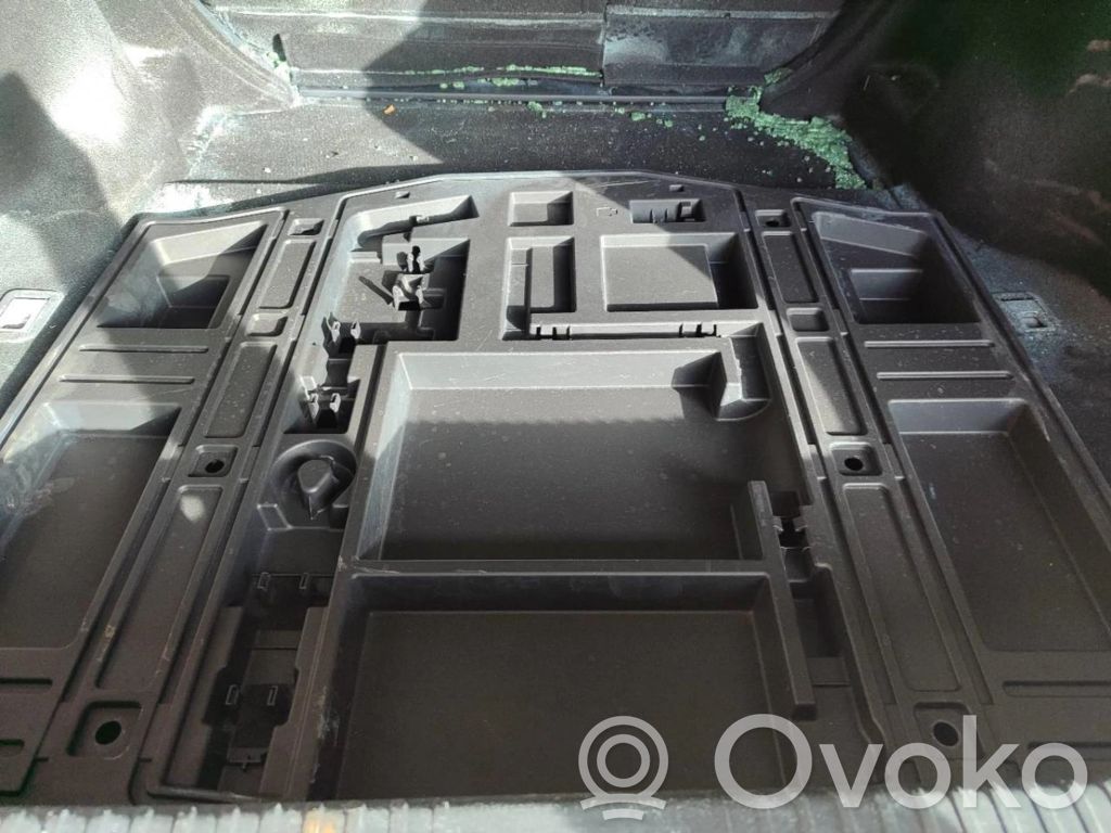 Tapa manecilla puerta trasera