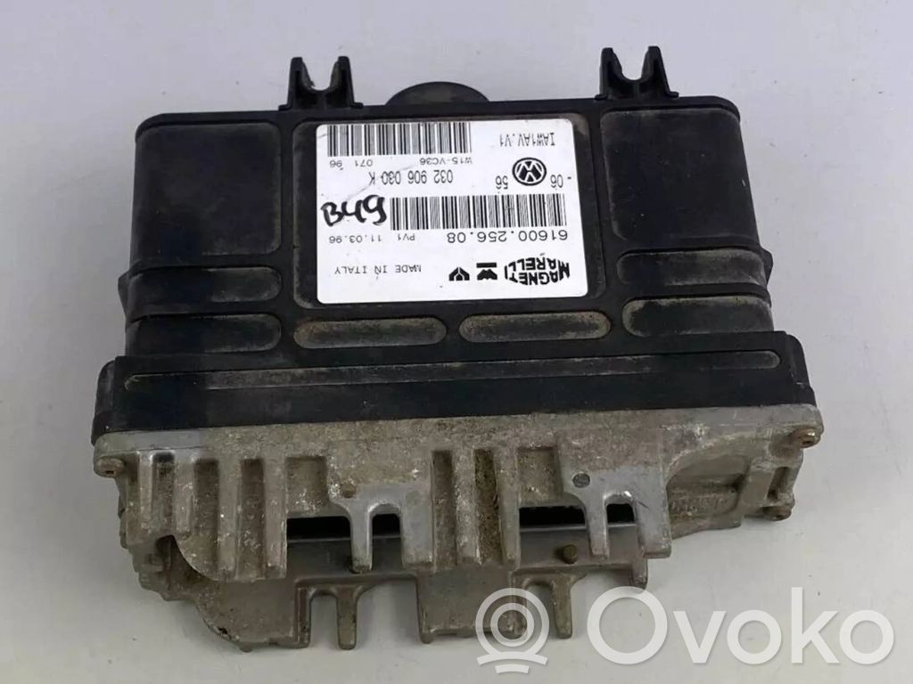 Volkswagen Golf III Engine control unit/module 
