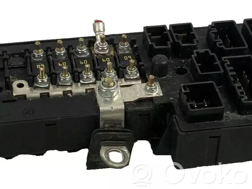 Volvo XC70 Fuse module 