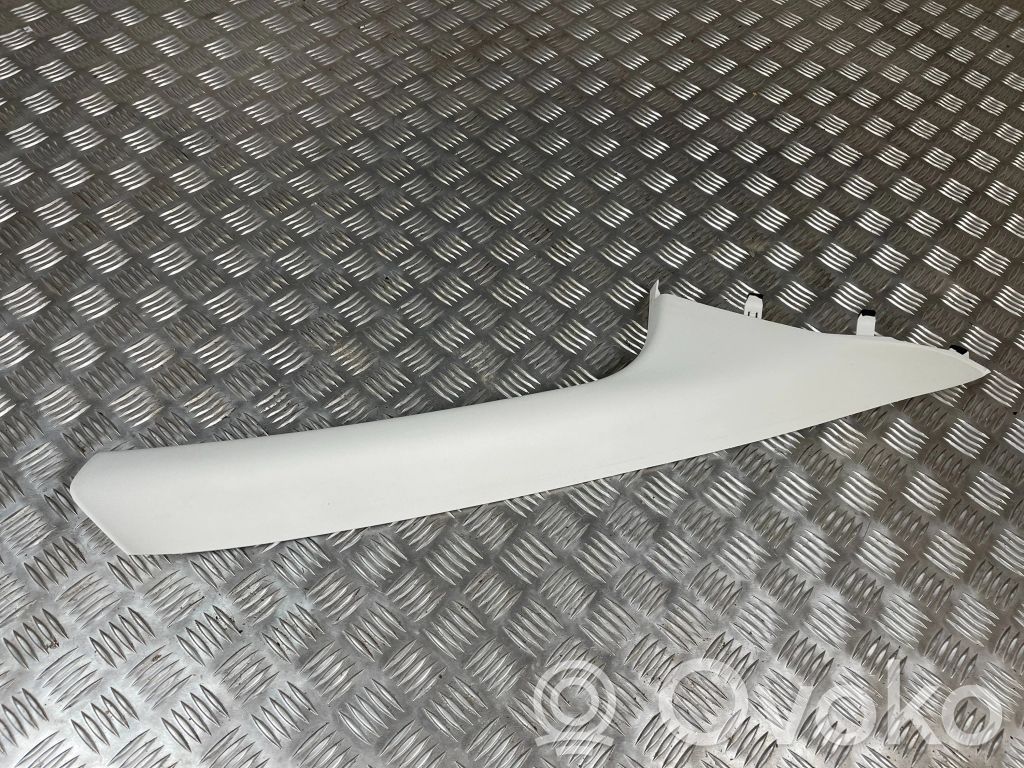 Ford Focus Kita salono detalė 