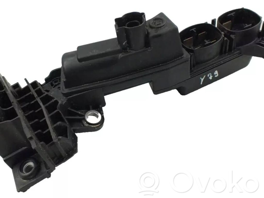 BMW 5 G30 G31 G38 Fuse module 