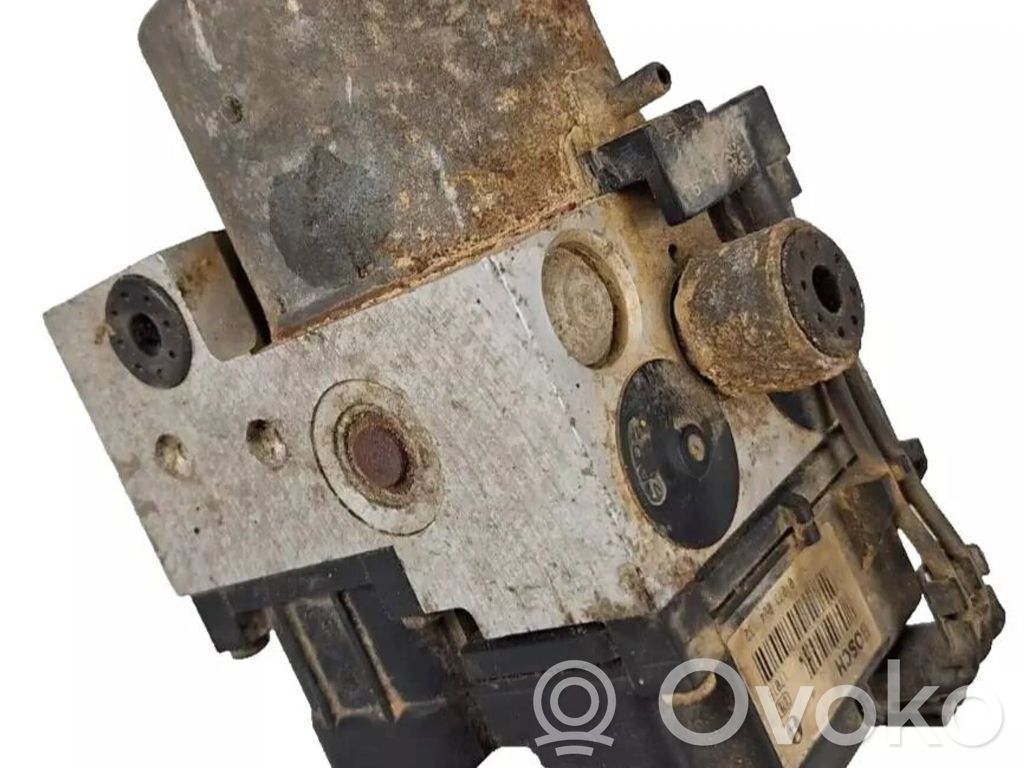 Audi A4 S4 B5 8D ABS Pump 