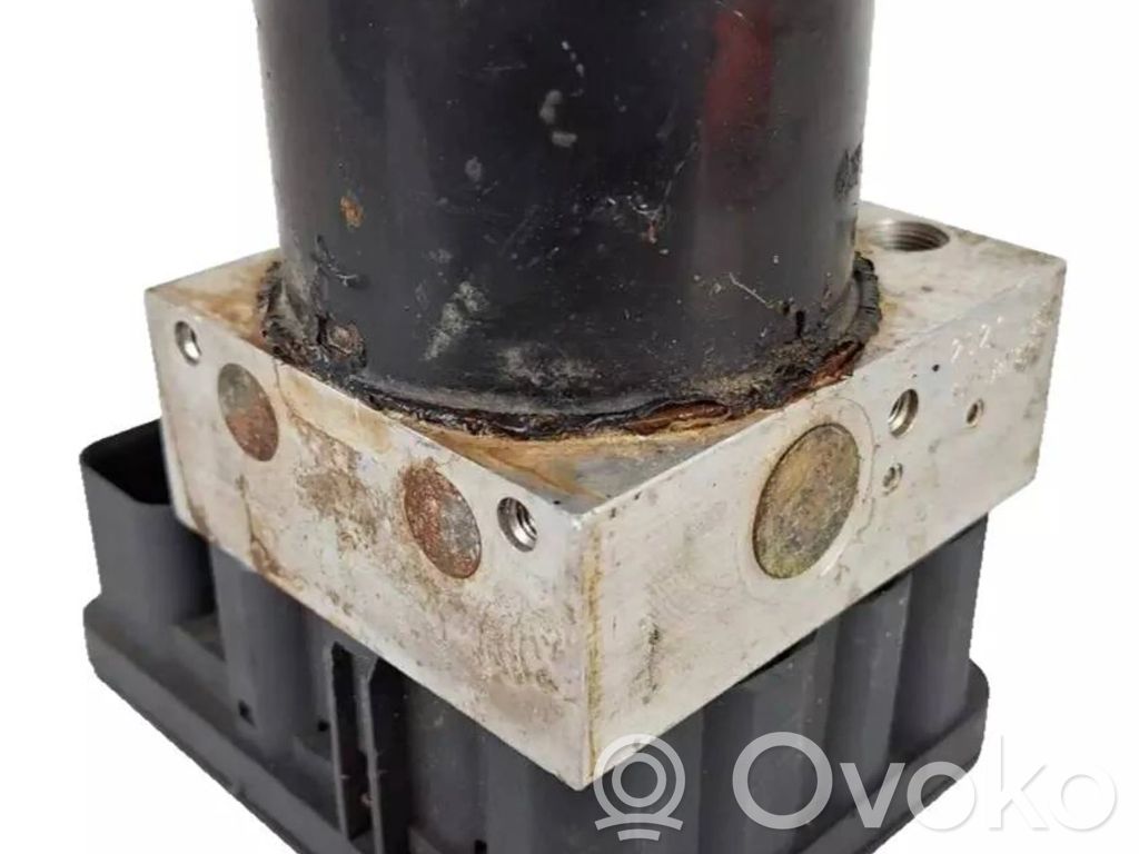 Volkswagen Golf IV ABS bloks 