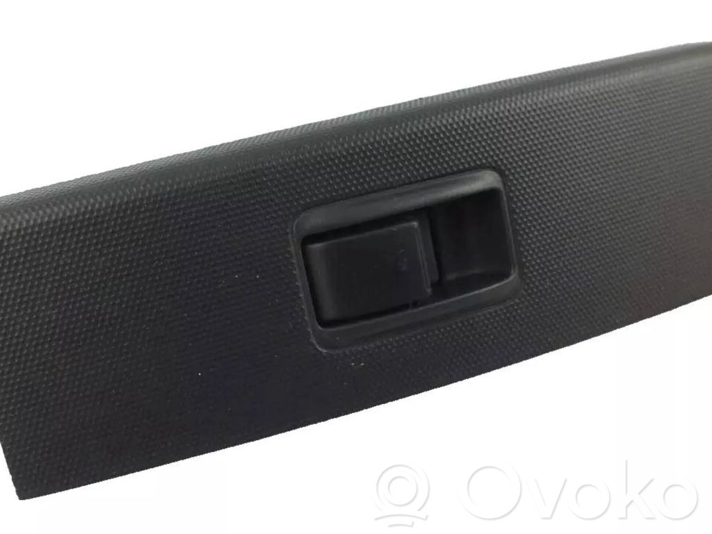 Toyota Corolla Verso AR10 Electric window control switch 